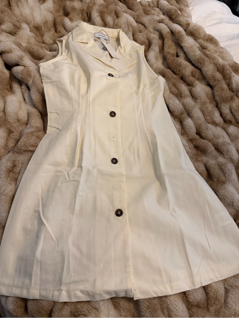 RIHOAS Cream Sleeveless Button-Front Mini Dress